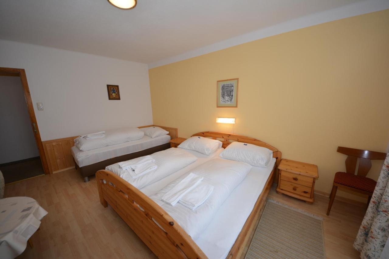 Haus Kleineisen By Chatel Reizen Zell am See Room photo
